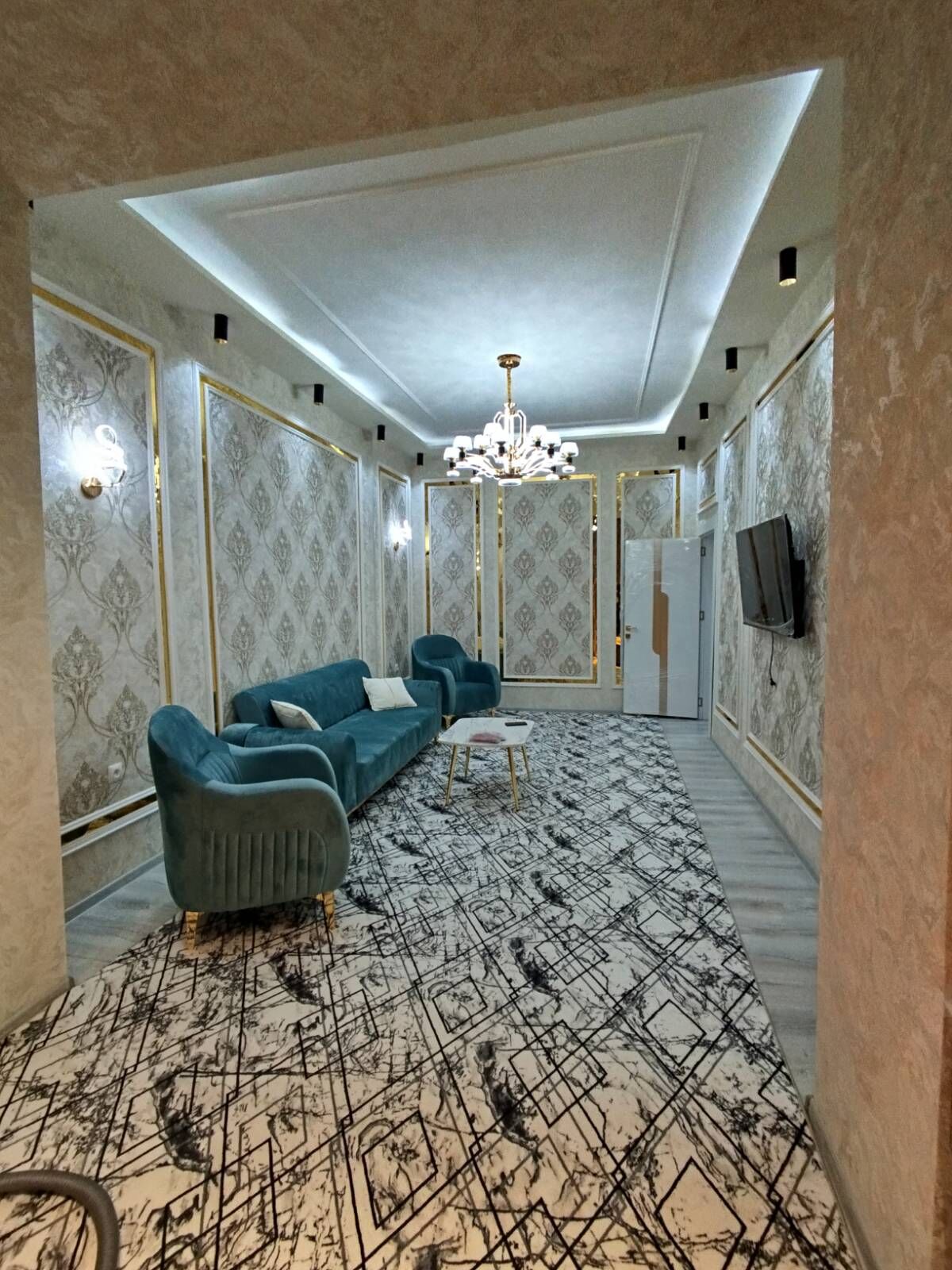 Arenda jay - 1 mkr - img 1