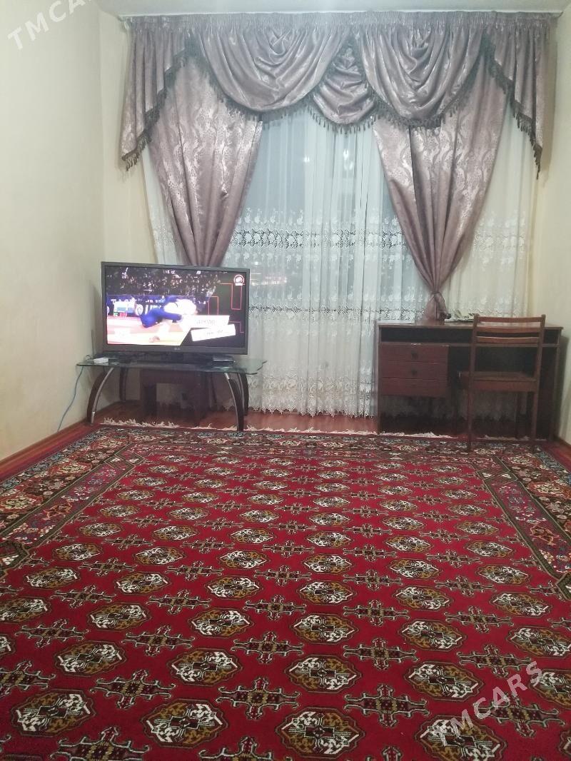 Arenda eyesinden 1k 2i edilen - Гаудан "В" - img 1