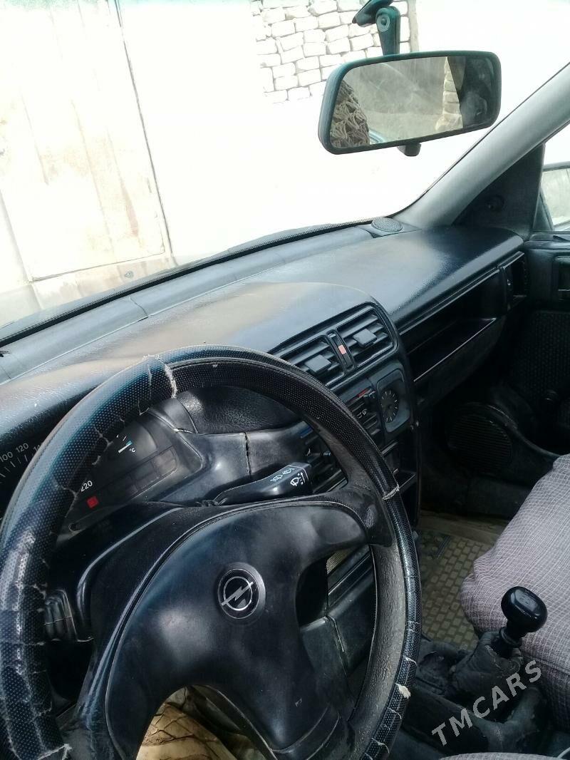 Opel Vectra 1993 - 22 000 TMT - Акдепе - img 1