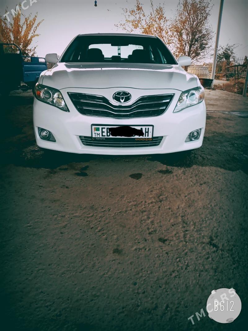 Toyota Camry 2010 - 200 000 TMT - Бабадайхан - img 1
