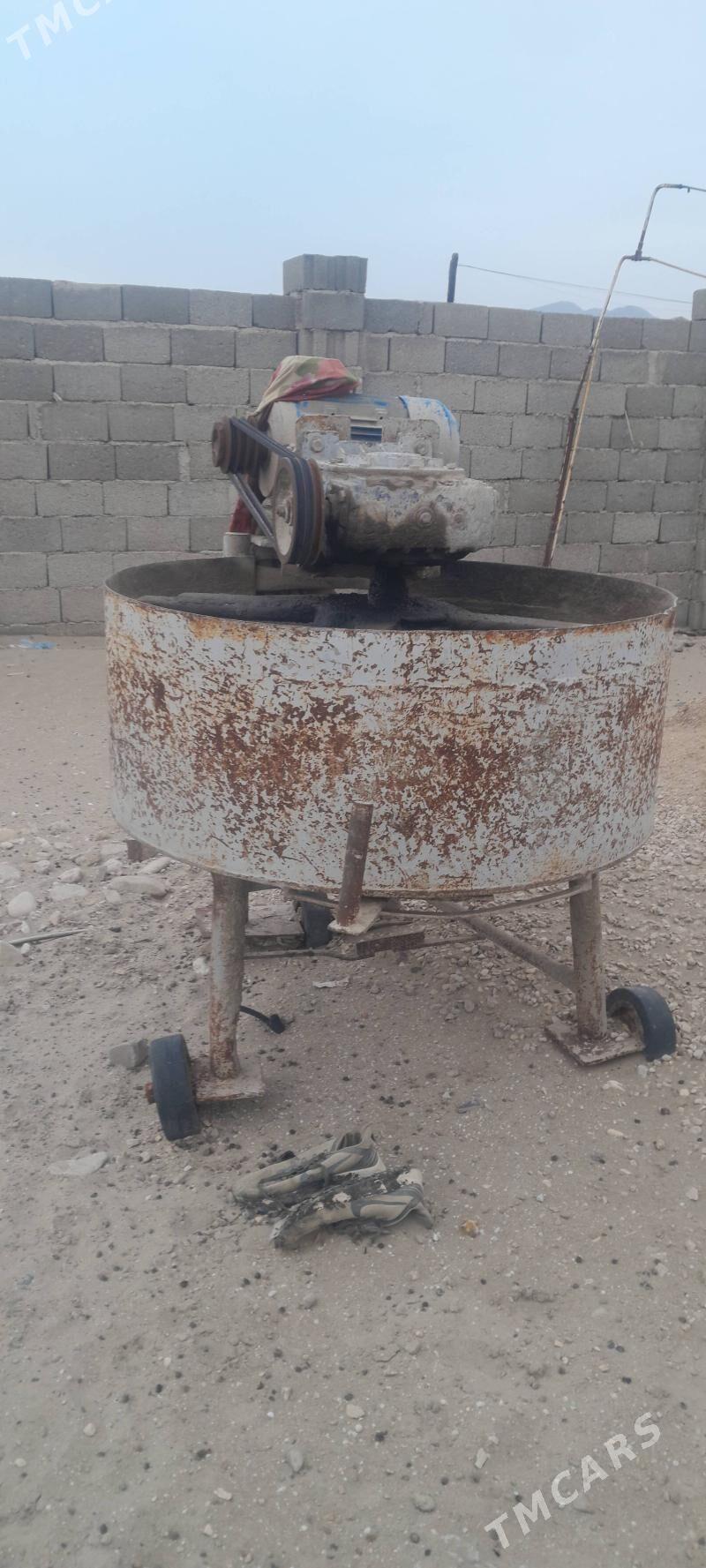 kerpic cykaryan stanok - Балканабат - img 1