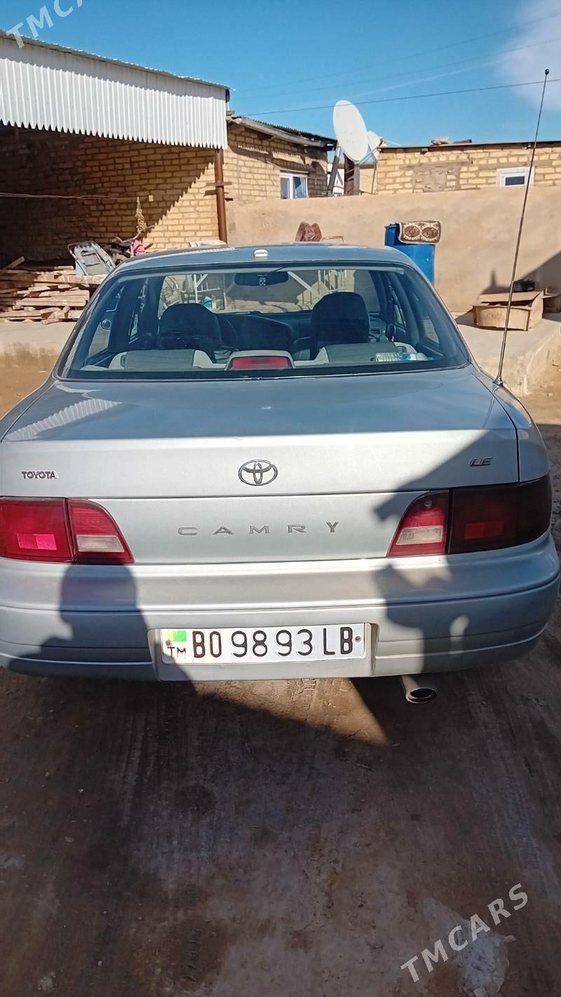 Toyota Camry 1996 - 150 000 TMT - Дарганата - img 1
