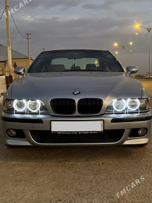 BMW E39 2002 - 140 000 TMT - Mary - img 1