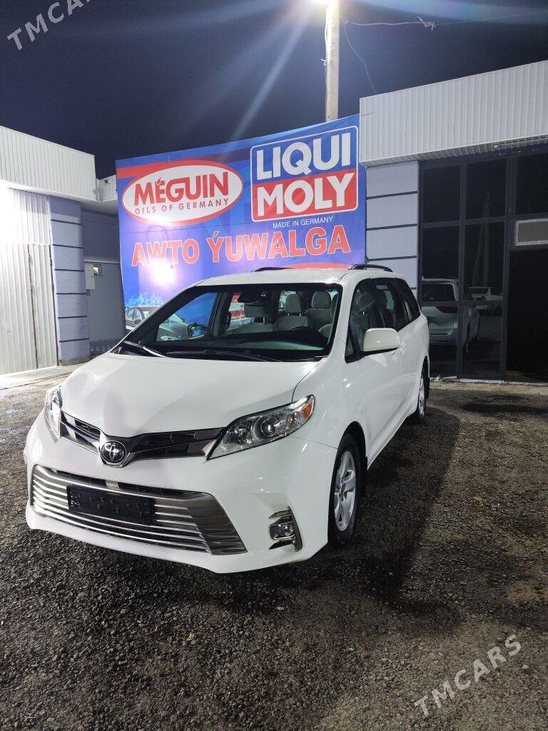 Toyota Sienna 2020 - 370 000 TMT - Мары - img 1