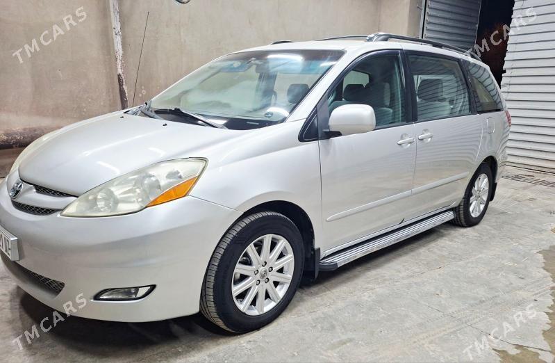 Toyota Sienna 2006 - 246 000 TMT - Gurbansoltan Eje - img 1