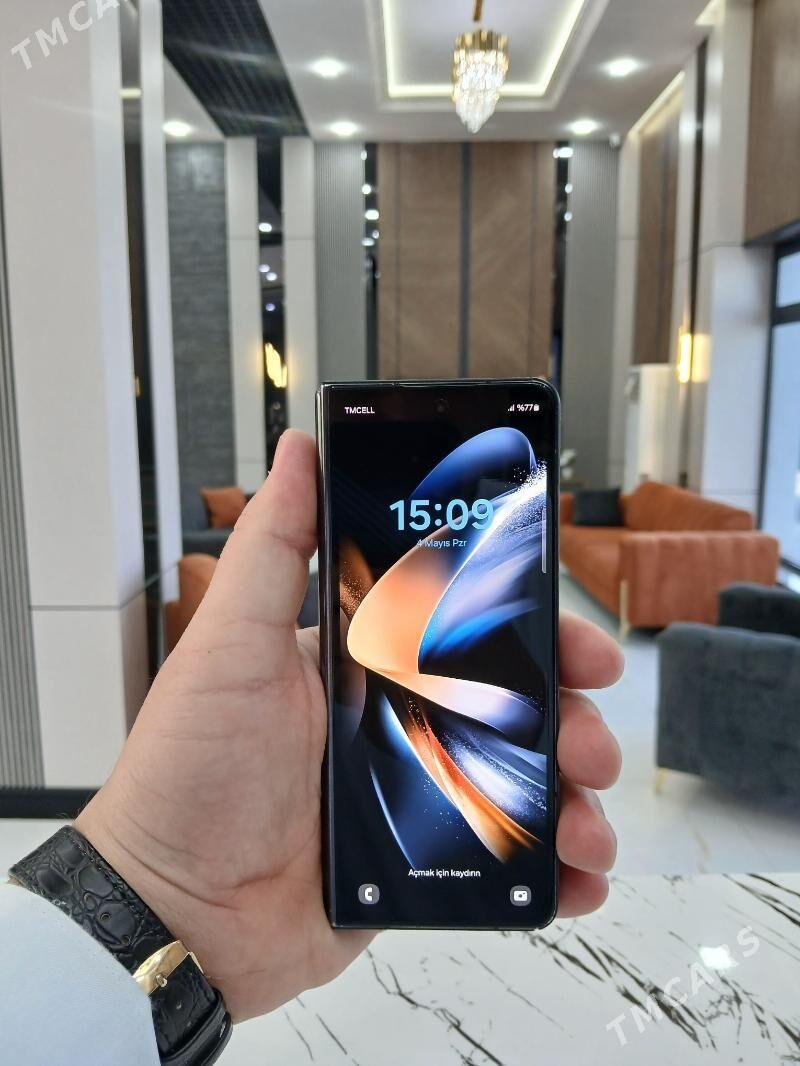 Z fold 4 - 30 mkr - img 1