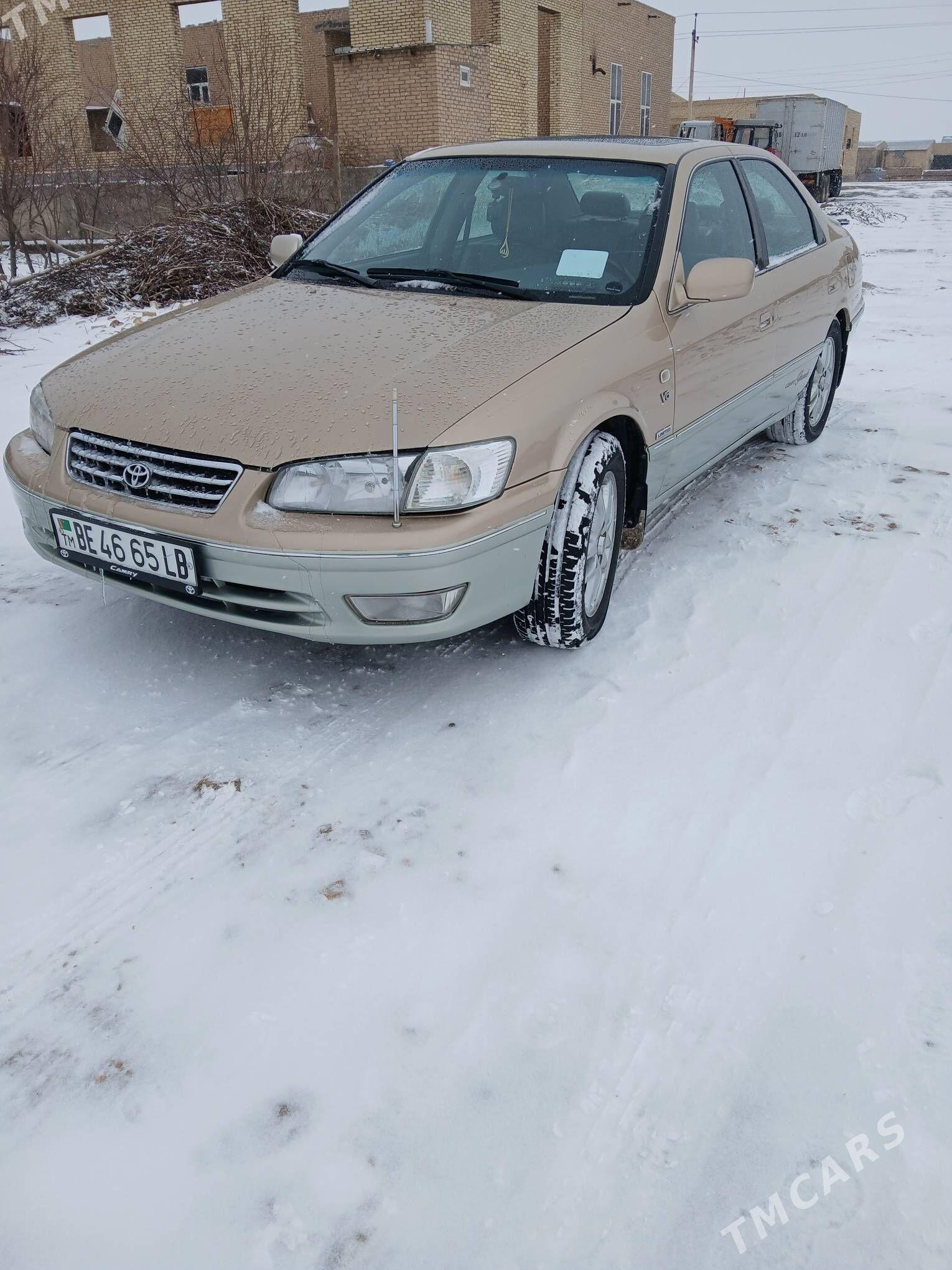 Toyota Camry 2001 - 185 000 TMT - Чарджоу - img 1