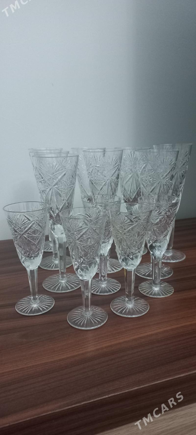 Хрустальные фужеры и рюмки - 14 этап - Элитки (Улица Совхозная) - img 1