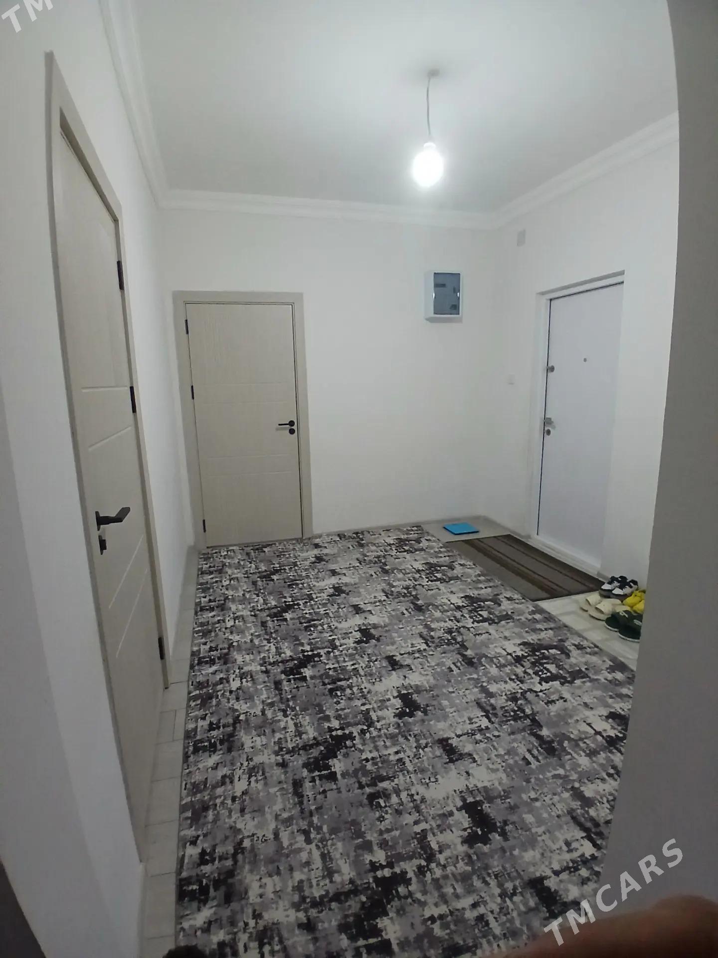 Anew Panelka - Änew - img 1