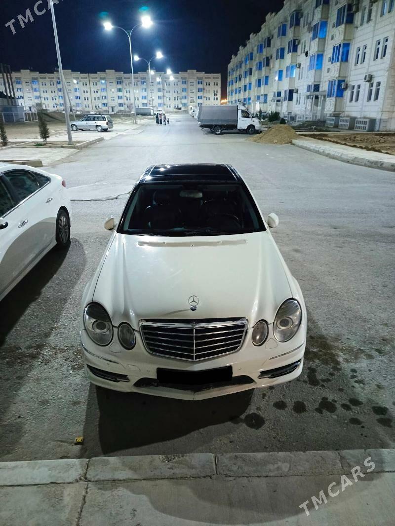 Mercedes-Benz E320 2003 - 156 000 TMT - Änew - img 1