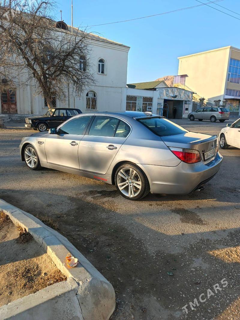 BMW E60 2004 - 168 000 TMT - Балканабат - img 1
