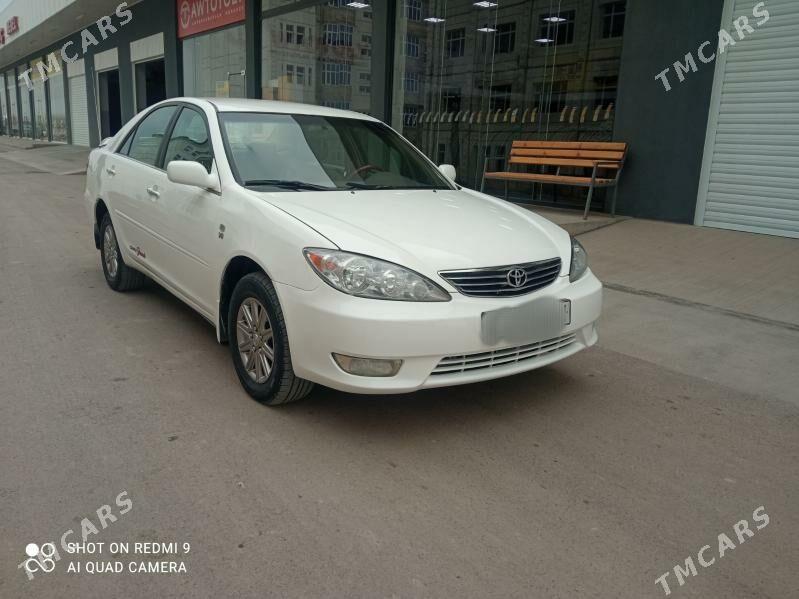 Toyota Camry 2003 - 170 000 TMT - Теджен - img 1