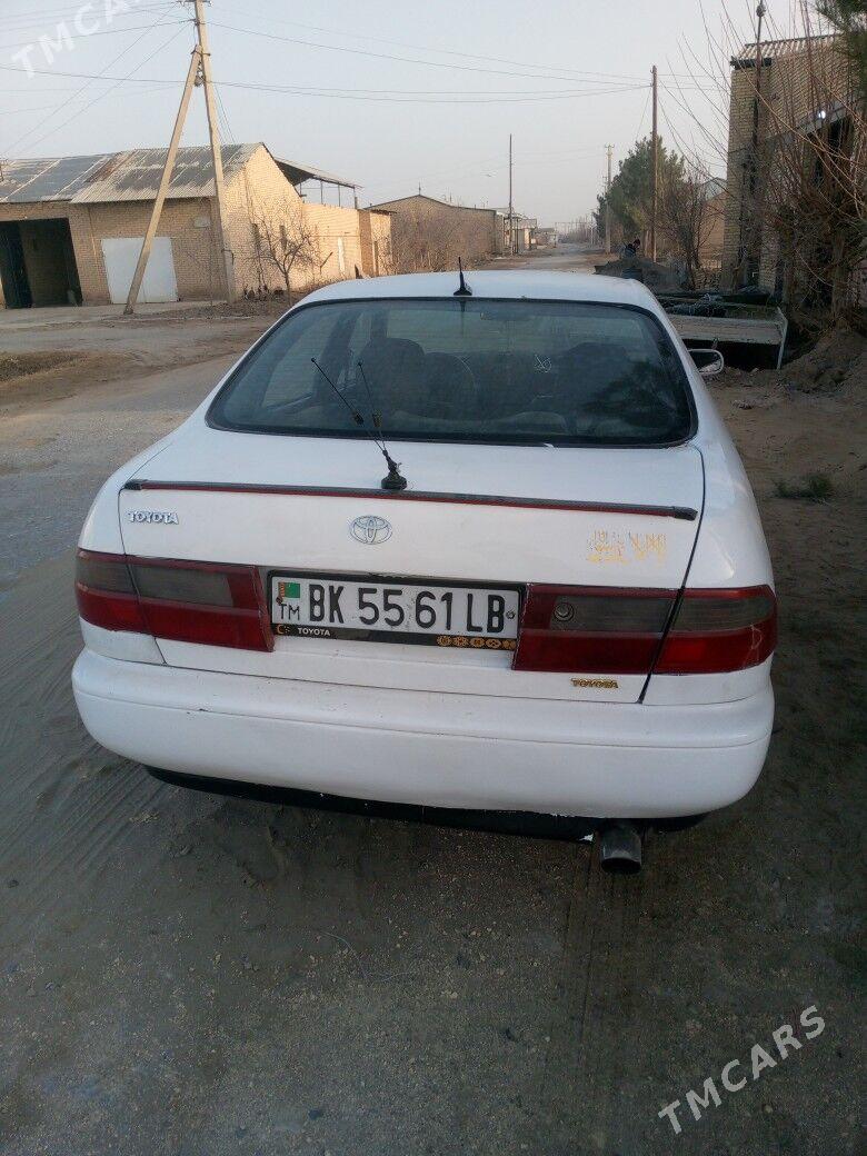 Toyota Corona 1993 - 45 000 TMT - Сакар - img 1