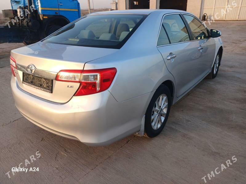 Toyota Camry 2012 - 170 000 TMT - Мургап - img 1