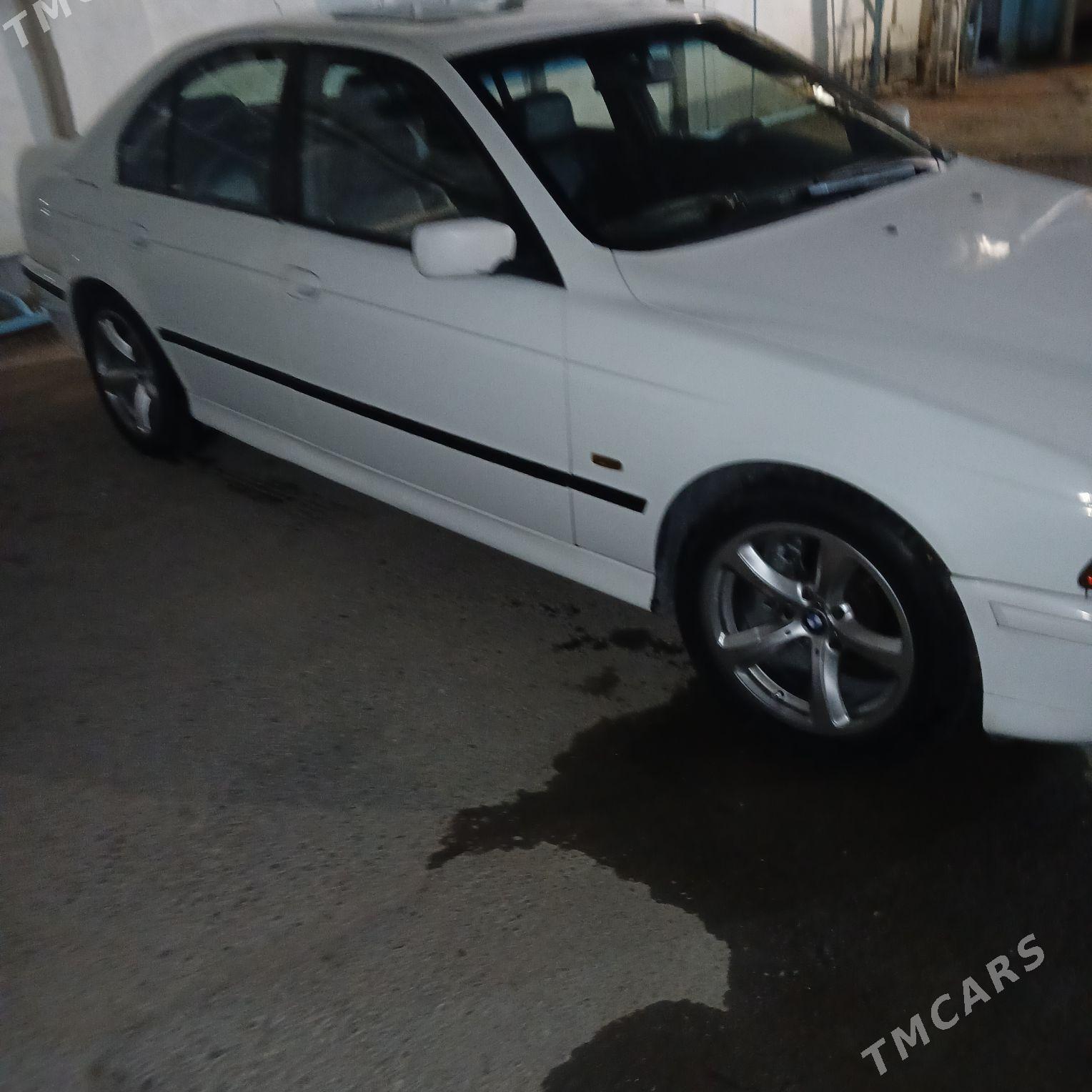 BMW E39 1996 - 80 000 TMT - Aşgabat - img 1