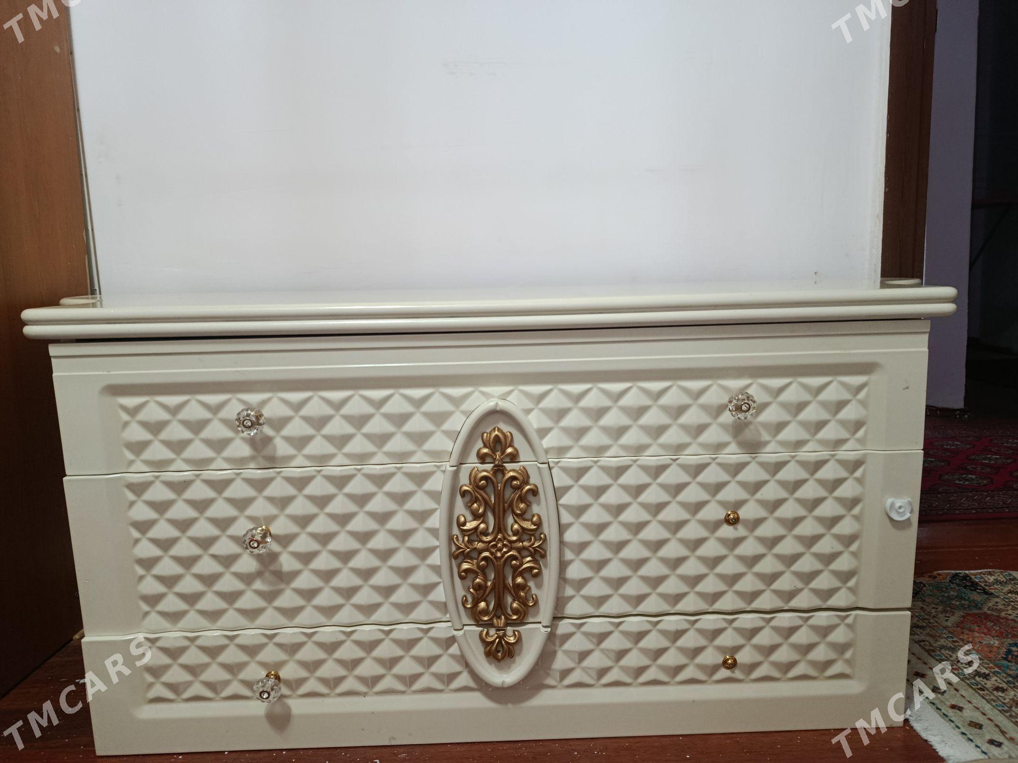 Mebel aynanky - Мир 7 - img 1