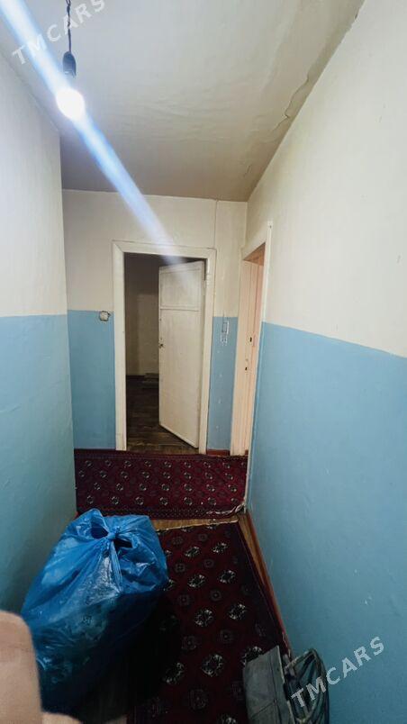 2komnat 2mik 2etaj - Туркменабат - img 1
