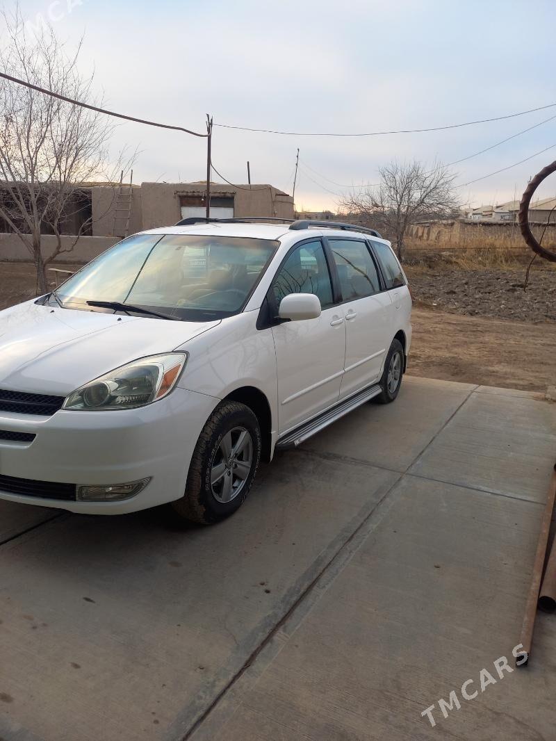 Toyota Sienna 2004 - 212 000 TMT - Şabat etr. - img 1