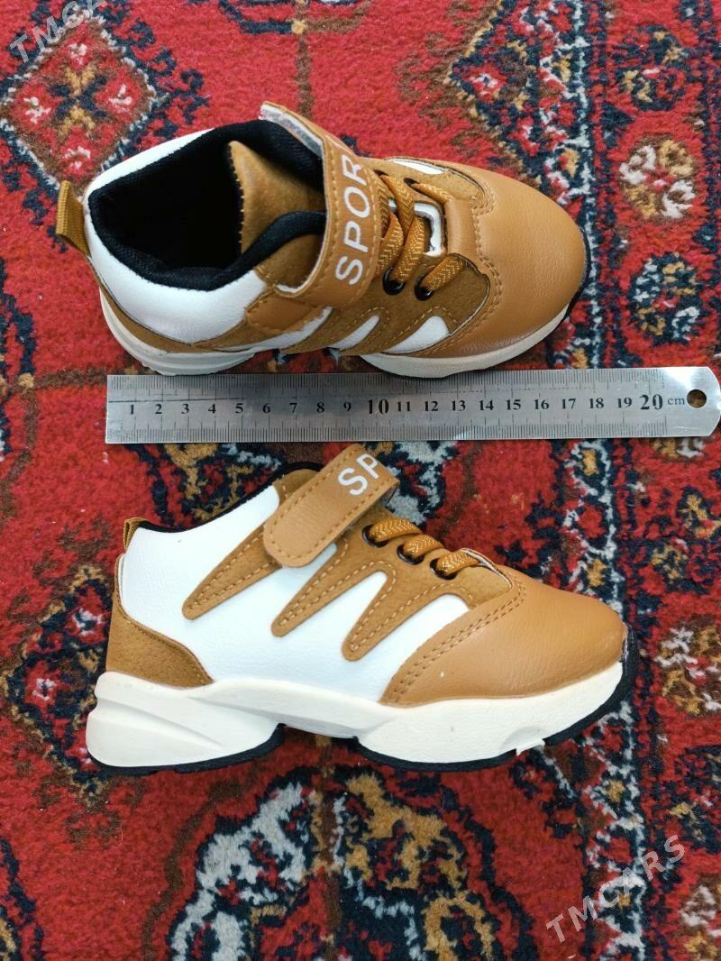 КРОССОВКИ - Мары - img 1