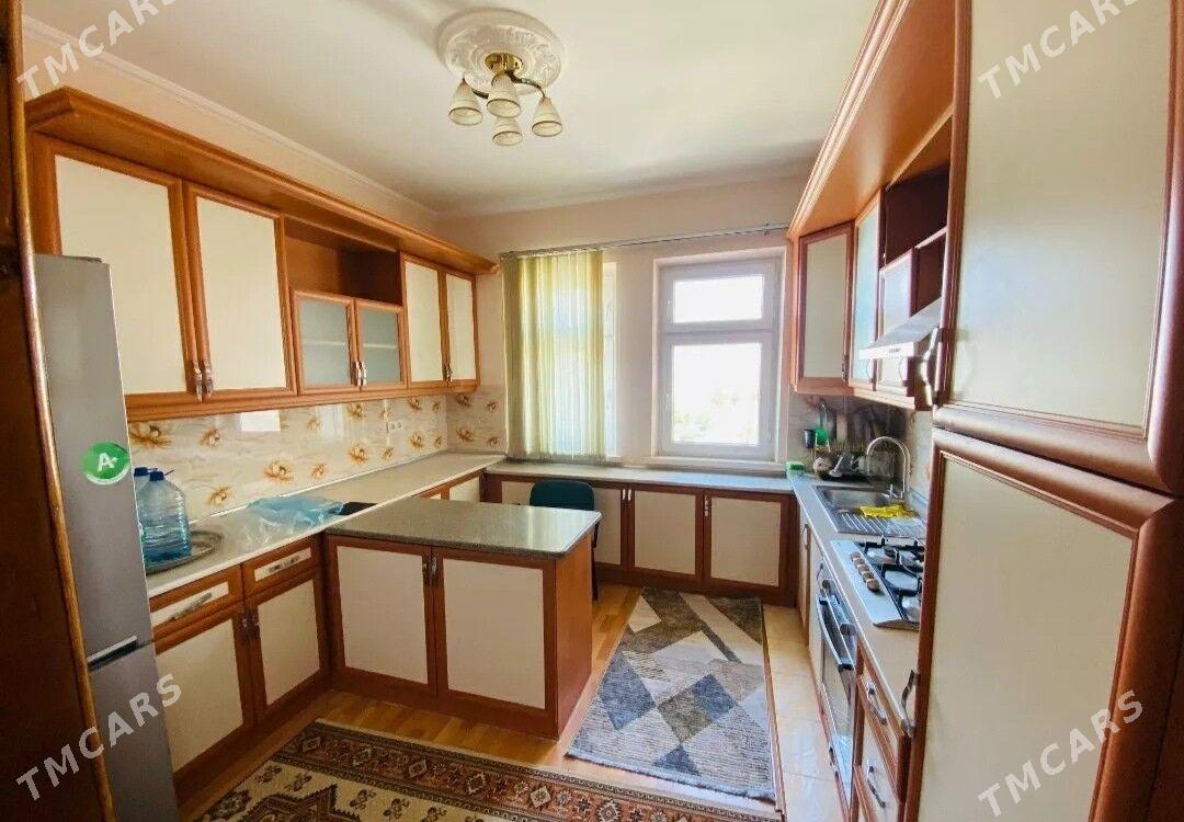 MIR-4. 4-KOMNAT. KWARTIRA - Мир 4 - img 1