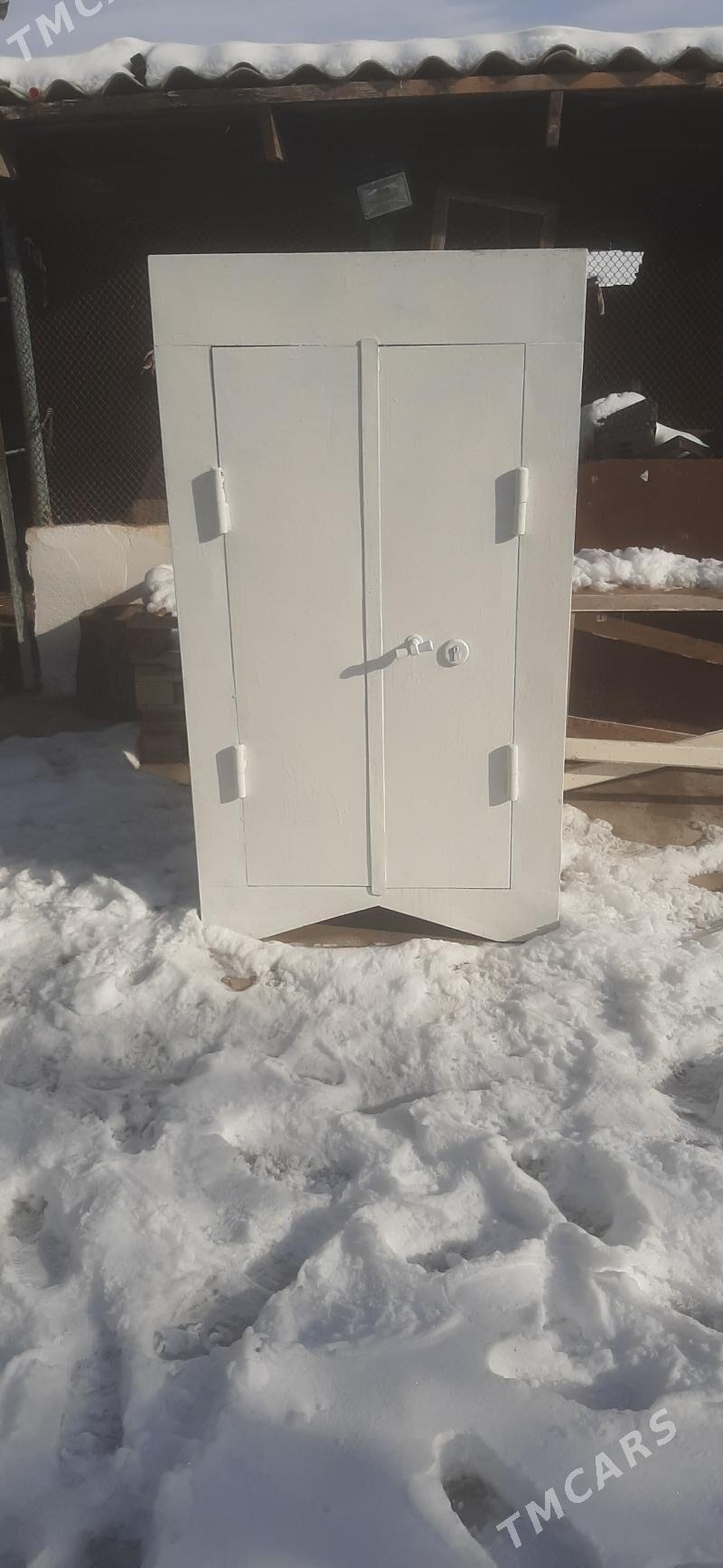 Seýf demirden - Яшлык - img 1