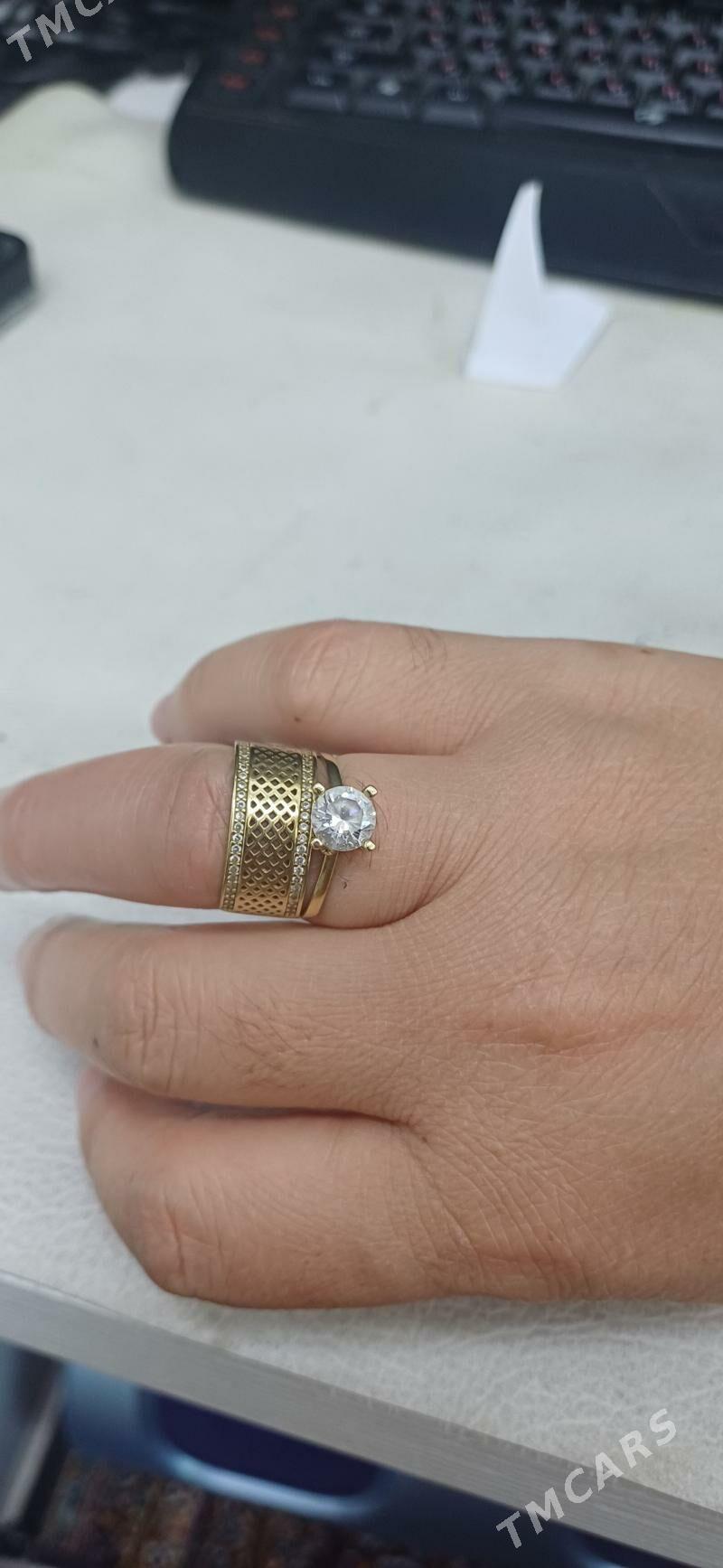 gyzyl yüzük - Бузмеин - img 1