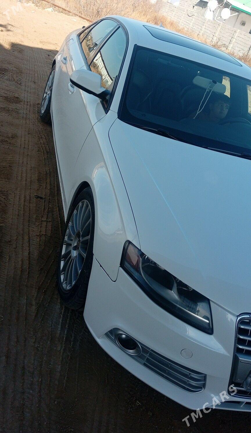 Audi A4 2010 - 180 000 TMT - Ак-Бугдайский этрап - img 1