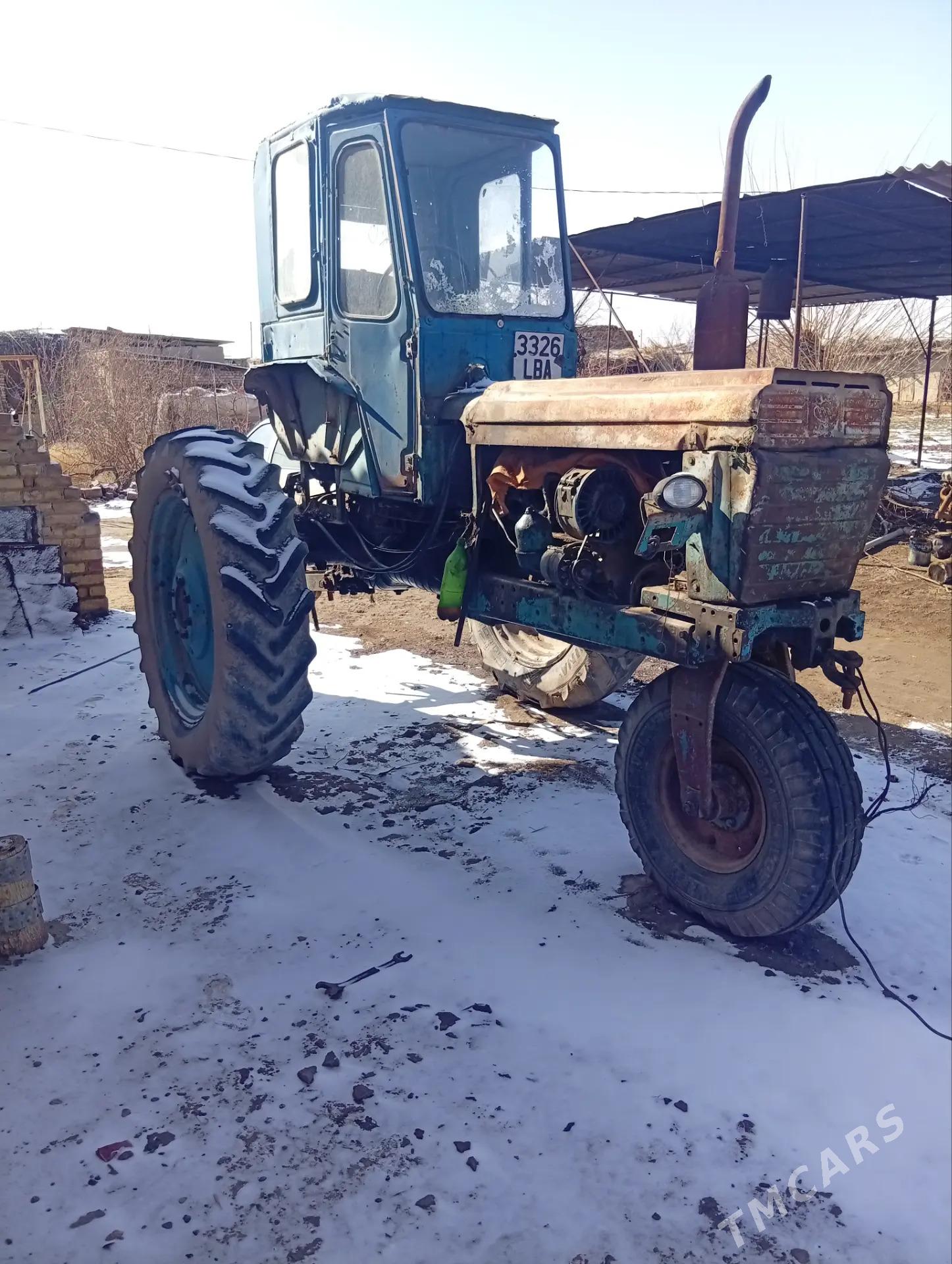 MTZ T-28 1983 - 30 000 TMT - Garabekewül - img 1