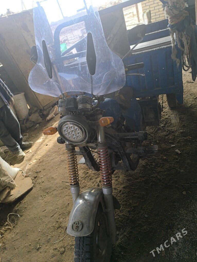 Fekon FK150-8G 2005 - 22 000 TMT - Теджен - img 1