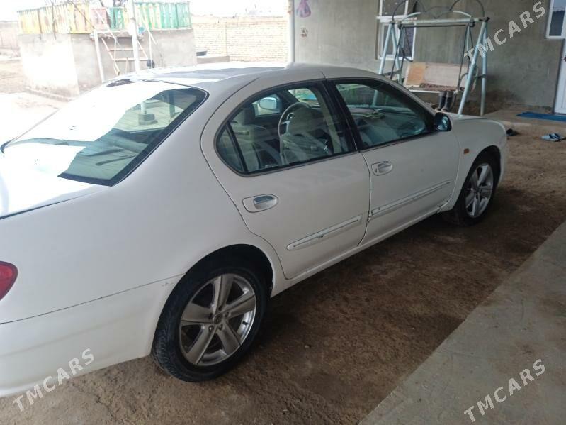 Nissan Maxima 2000 - 60 000 TMT - Байрамали - img 1