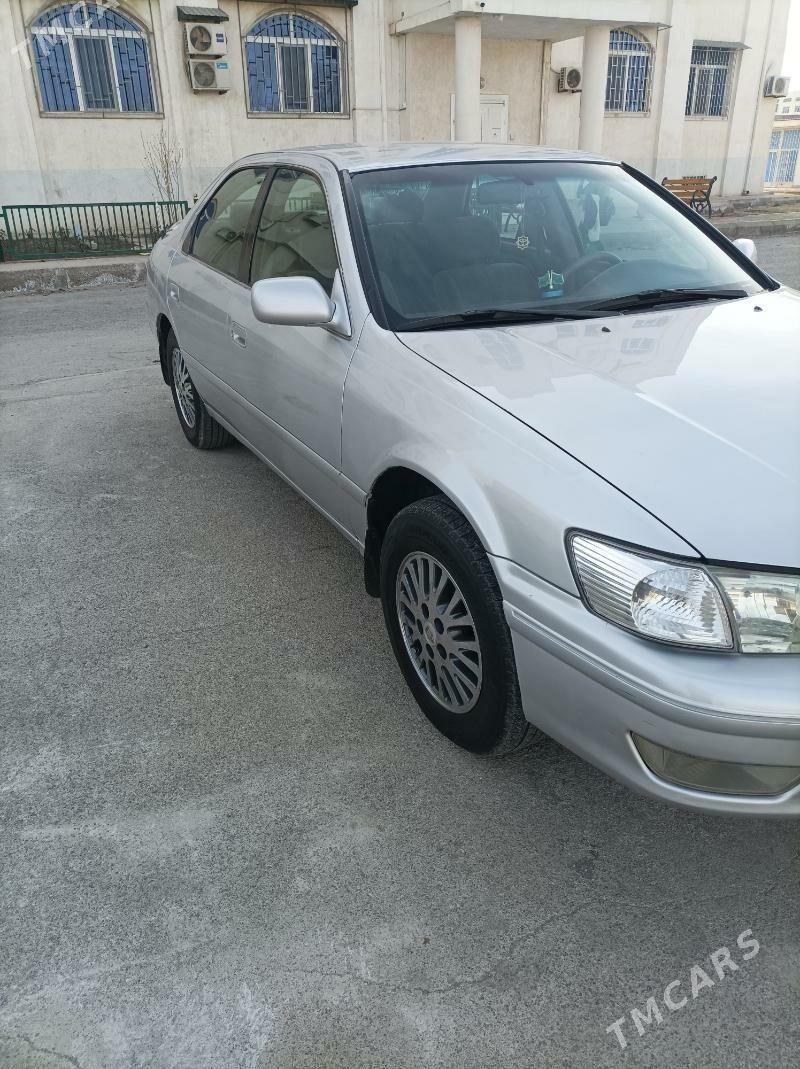 Toyota Camry 2001 - 140 000 TMT - Чарджоу - img 1