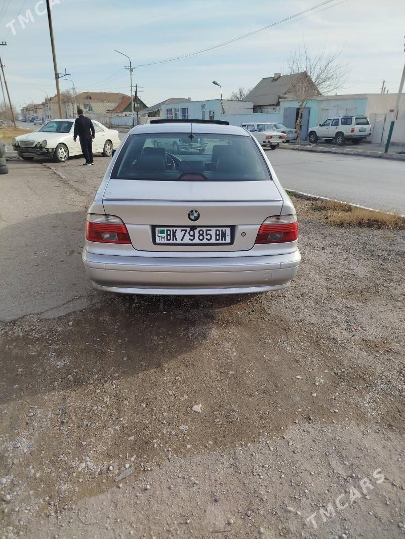 BMW E39 2003 - 145 000 TMT - Balkanabat - img 1