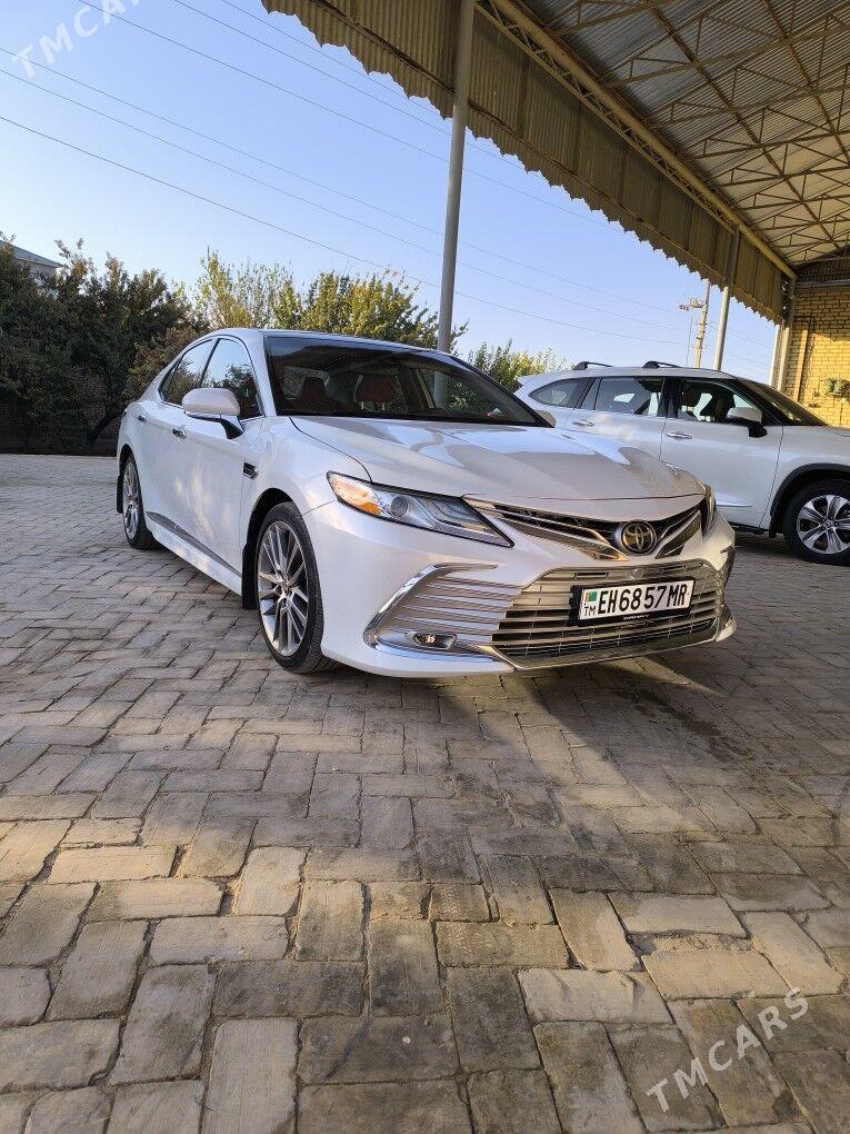 Toyota Camry 2020 - 339 000 TMT - Байрамали - img 1