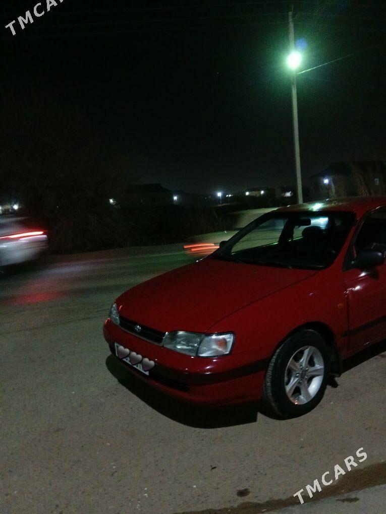 Toyota Carina 1995 - 70 000 TMT - Мары - img 1