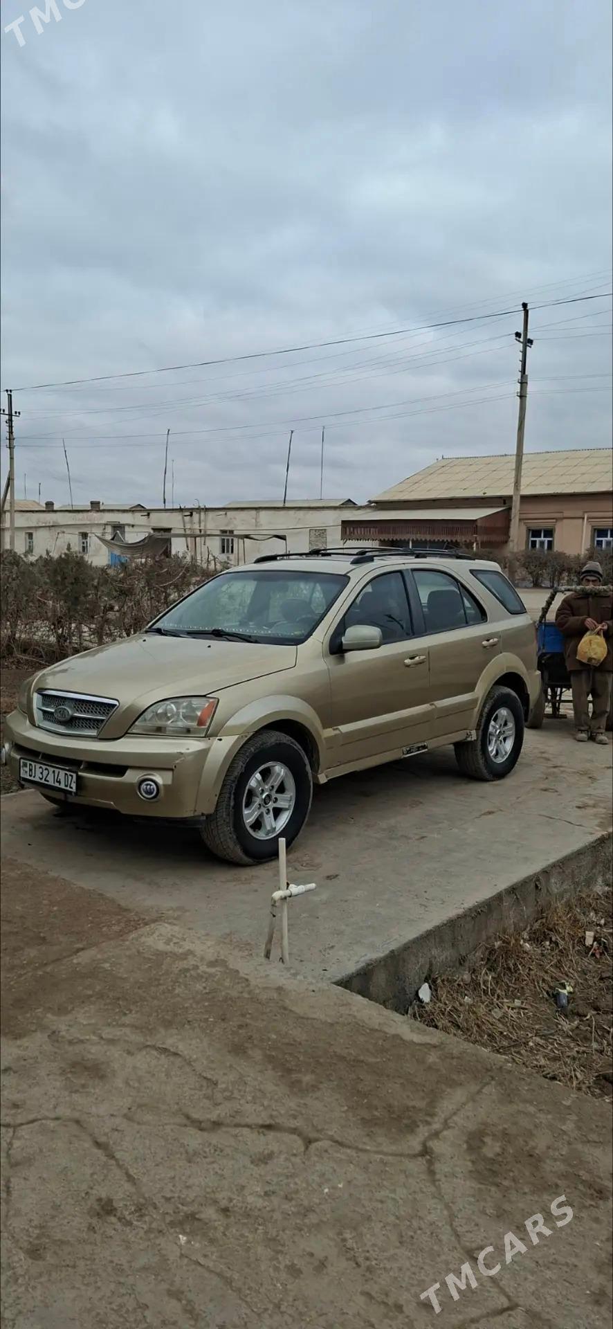 Kia Sorento 2004 - 100 000 TMT - Гурбансолтан Едже - img 1