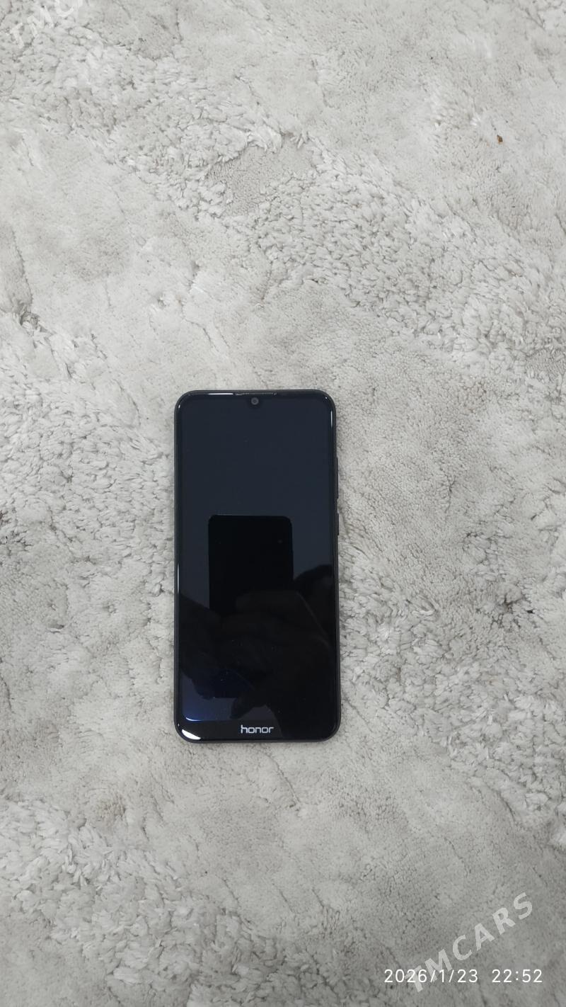 Honor 8A - Türkmenbaşy - img 1