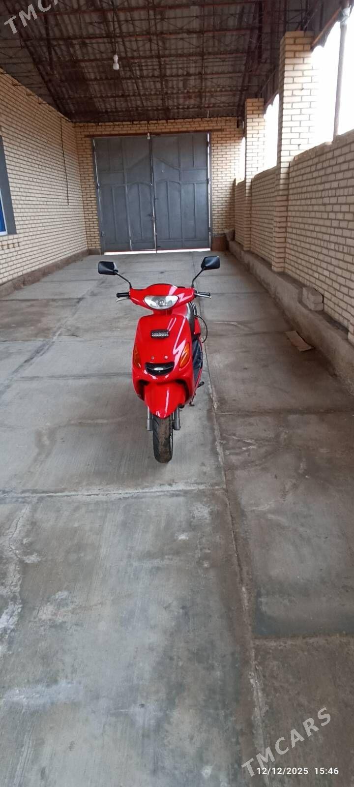 Yamaha Artistic 2022 - 11 000 TMT - Darganata - img 1