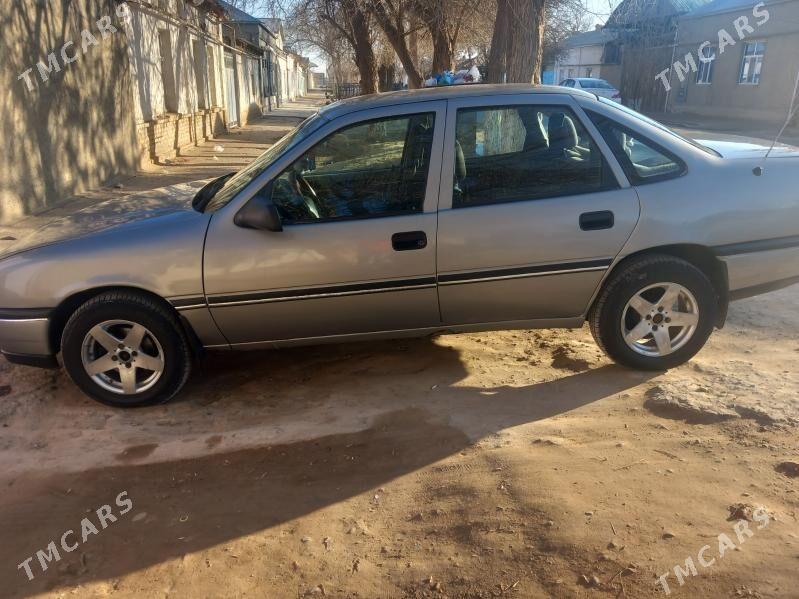 Opel Astra 1990 - 40 000 TMT - Ýolöten - img 1