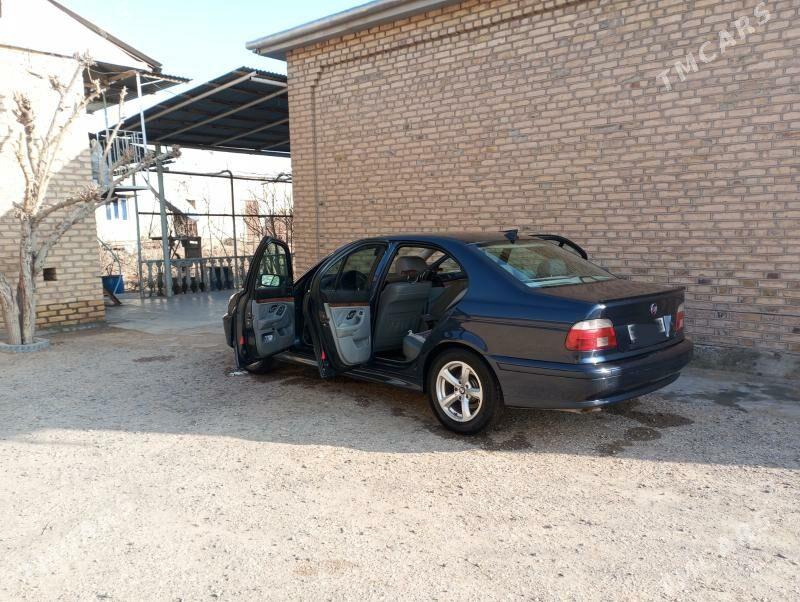 BMW 530 2002 - 125 000 TMT - Sakarçäge - img 1