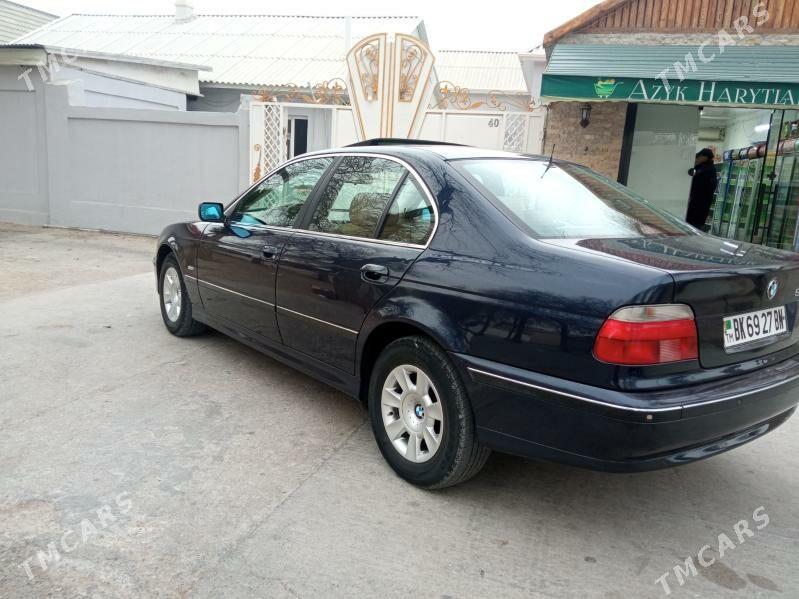 BMW E39 1999 - 105 000 TMT - Балканабат - img 1