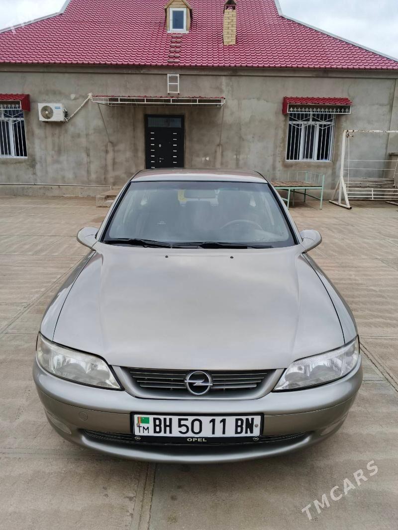Opel Vectra 1998 - 70 000 TMT - Балканабат - img 1