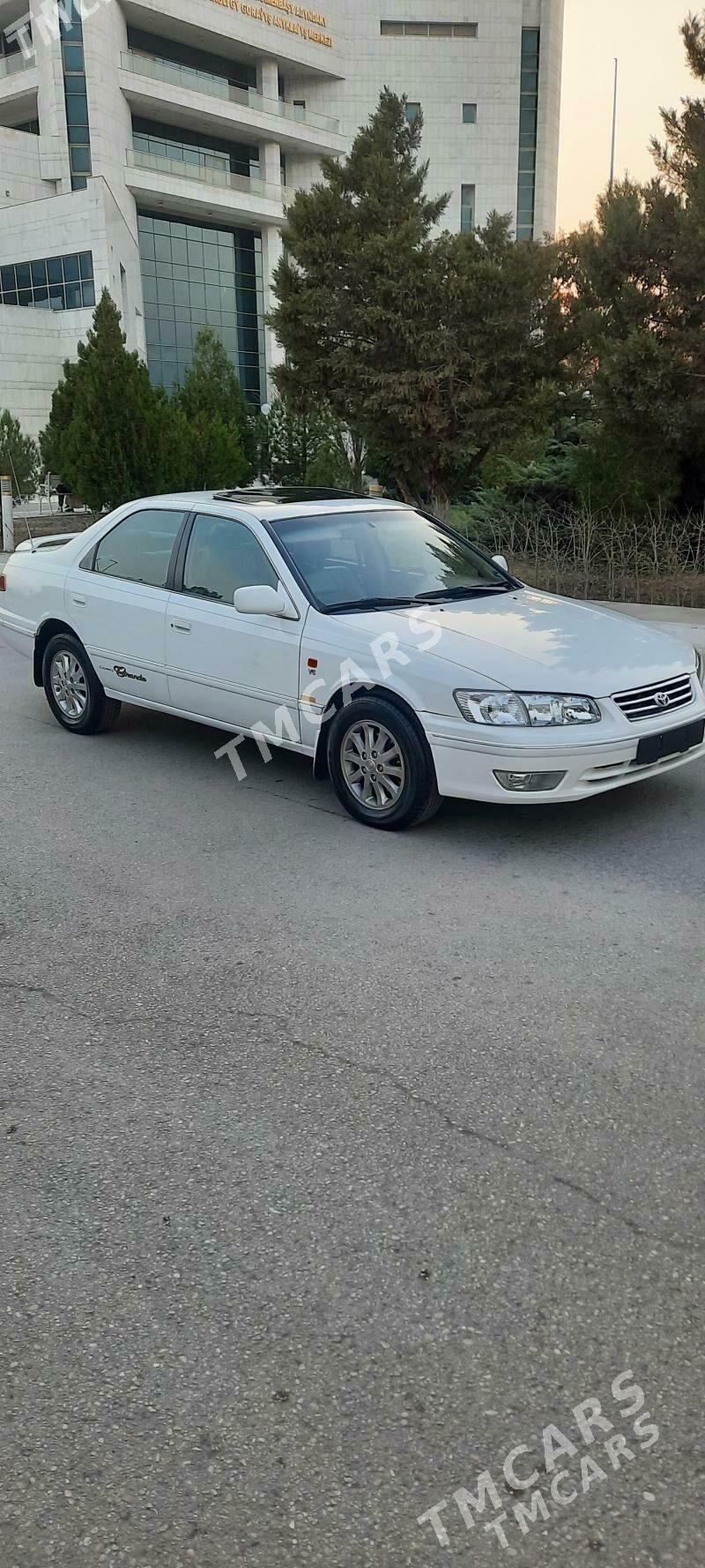 Toyota Camry 1999 - 185 000 TMT - Этрек - img 1