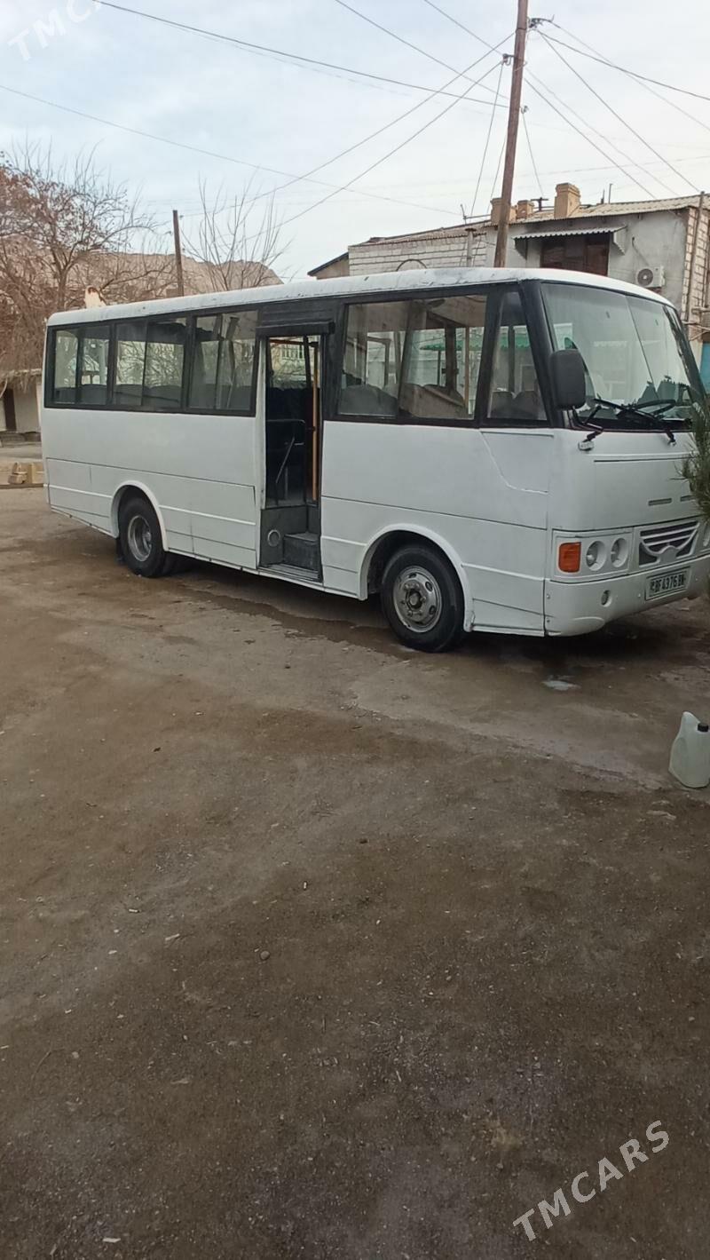 Mitsubishi Rosa 2005 - 220 000 TMT - Туркменбаши - img 1