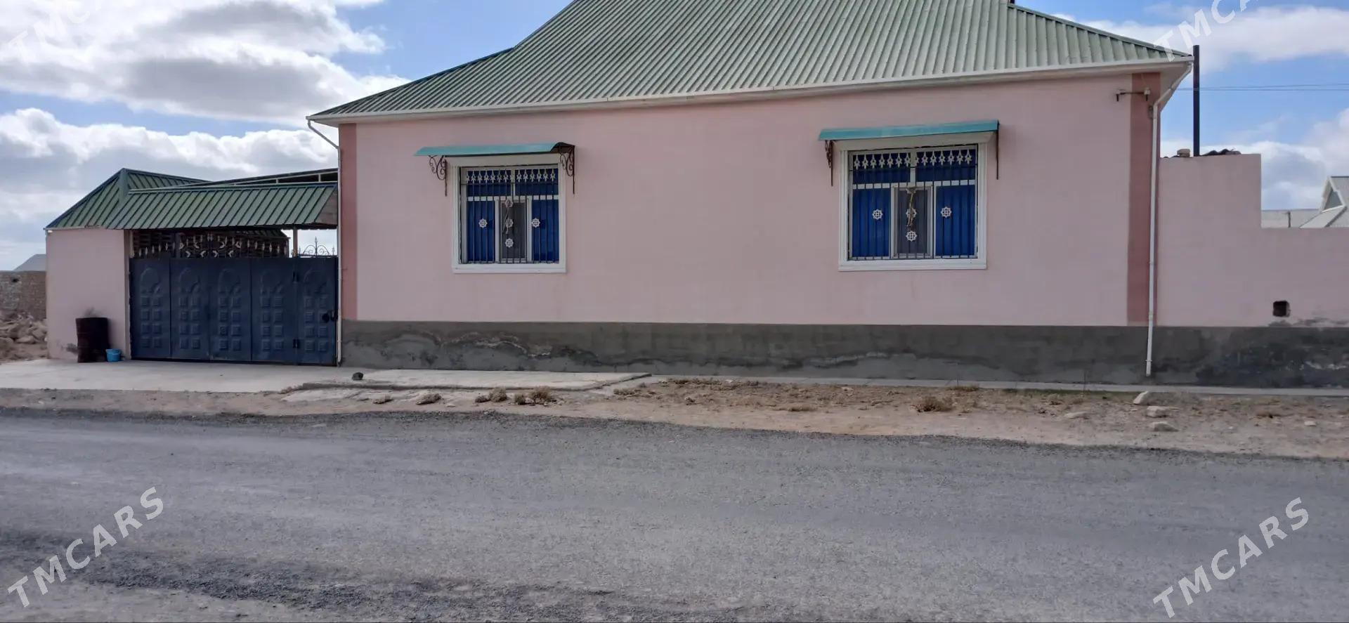 Akdaş jaÿ - Туркменбаши - img 1