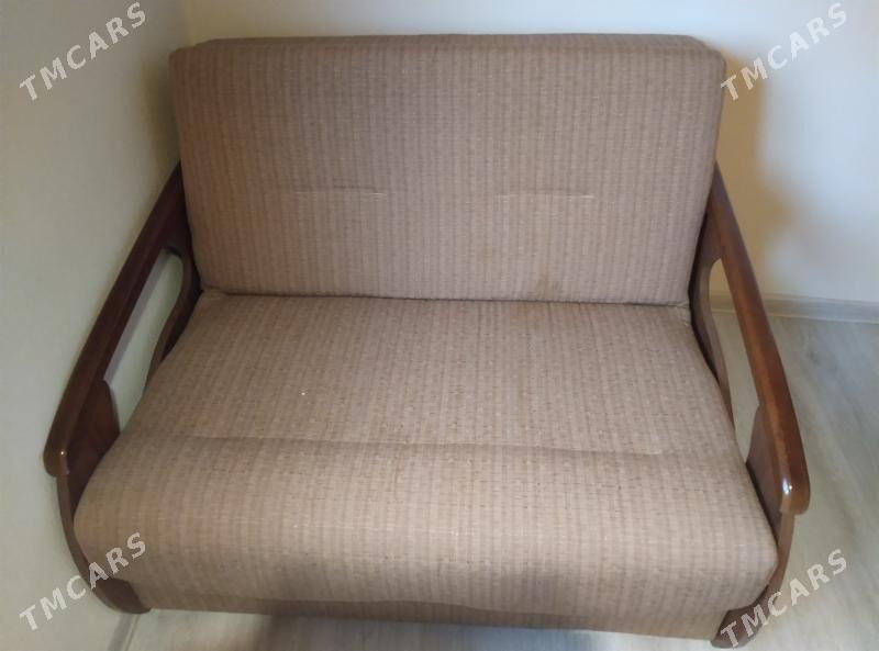 Диван - Туркменбаши - img 1