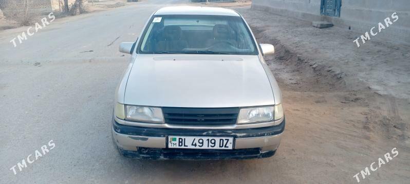 Opel Vectra 1991 - 40 000 TMT - Шабатский этрап - img 1
