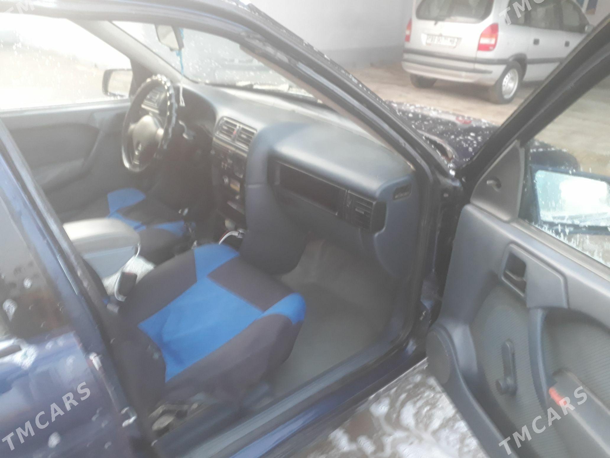 Opel Vectra 1992 - 32 000 TMT - Мургап - img 1