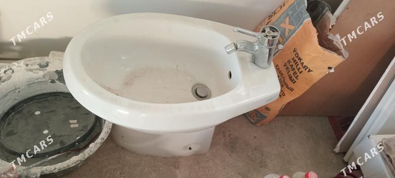 unitaz - Бузмеин - img 1