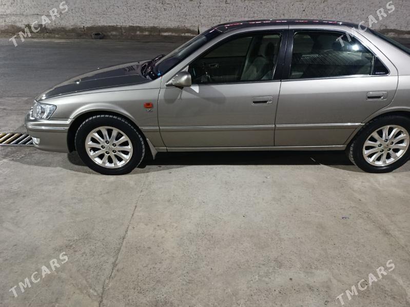 Toyota Camry 2001 - 170 000 TMT - Мары - img 1