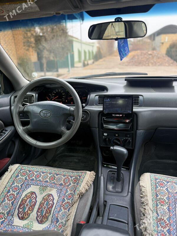 Toyota Camry 2000 - 136 000 TMT - Губадаг - img 1